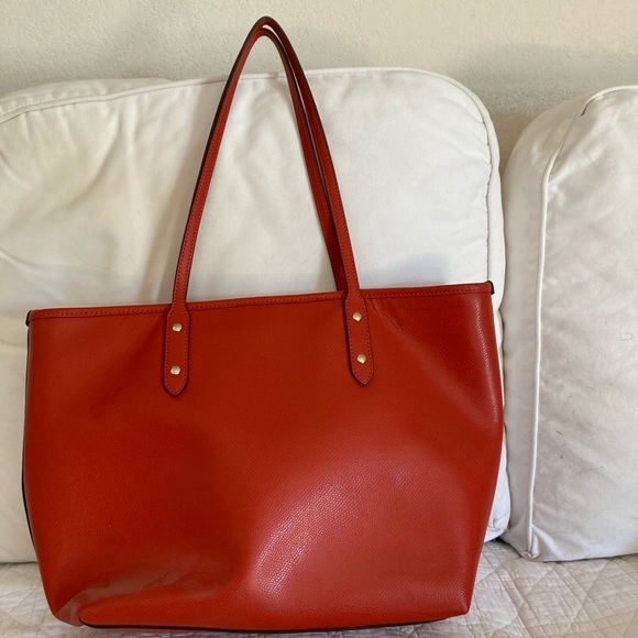 Coach purse - Picture 2 of 3